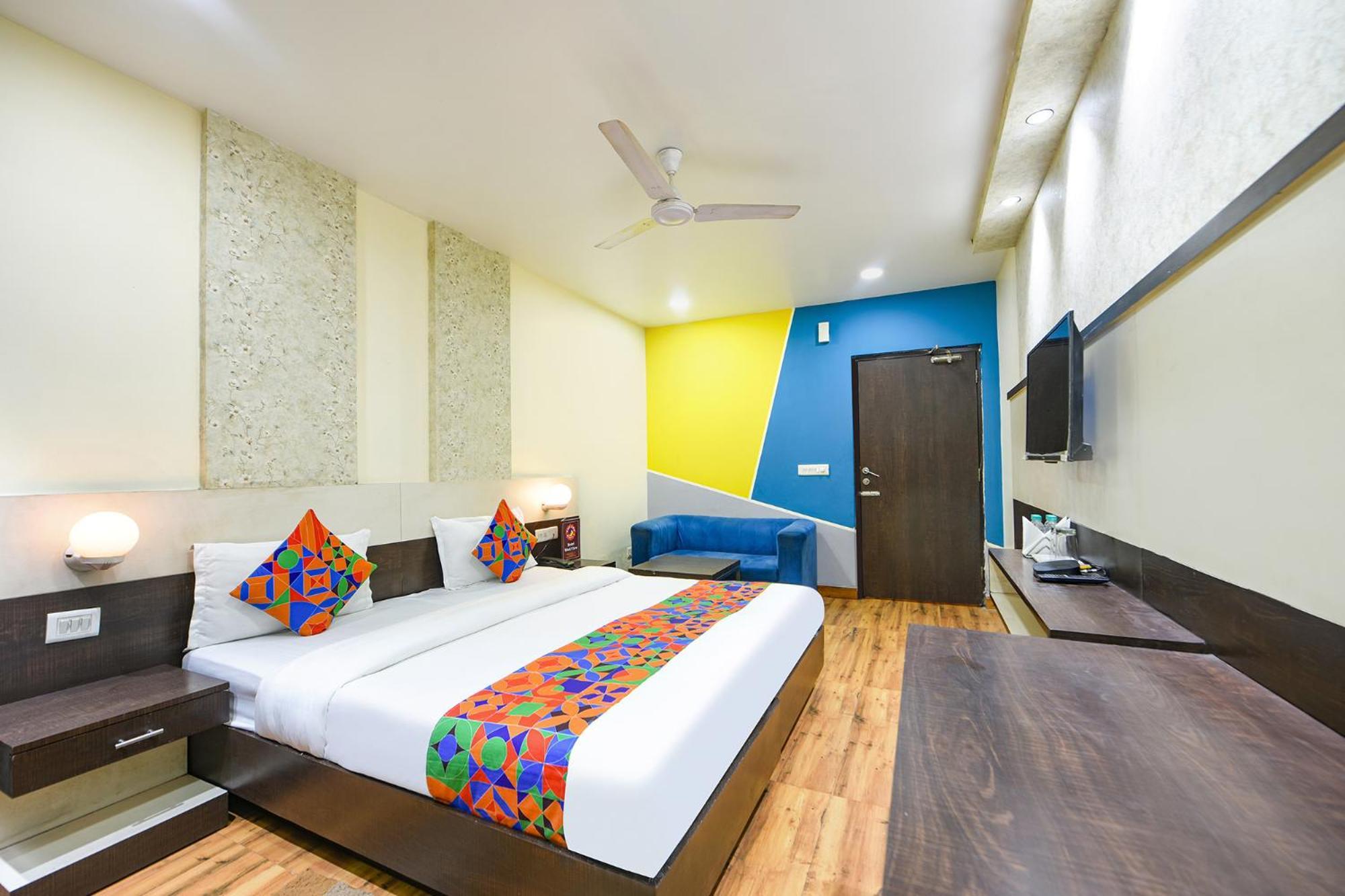 Fabhotel West View Gáziábád Kültér fotó