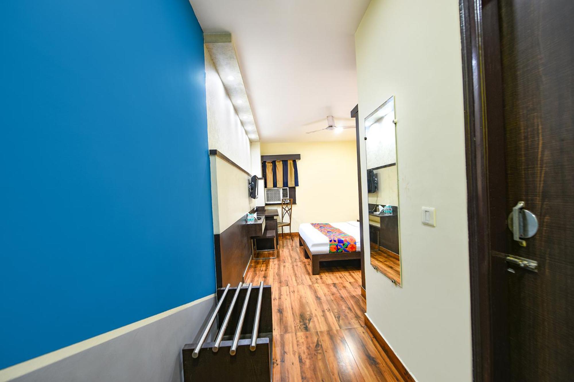 Fabhotel West View Gáziábád Kültér fotó