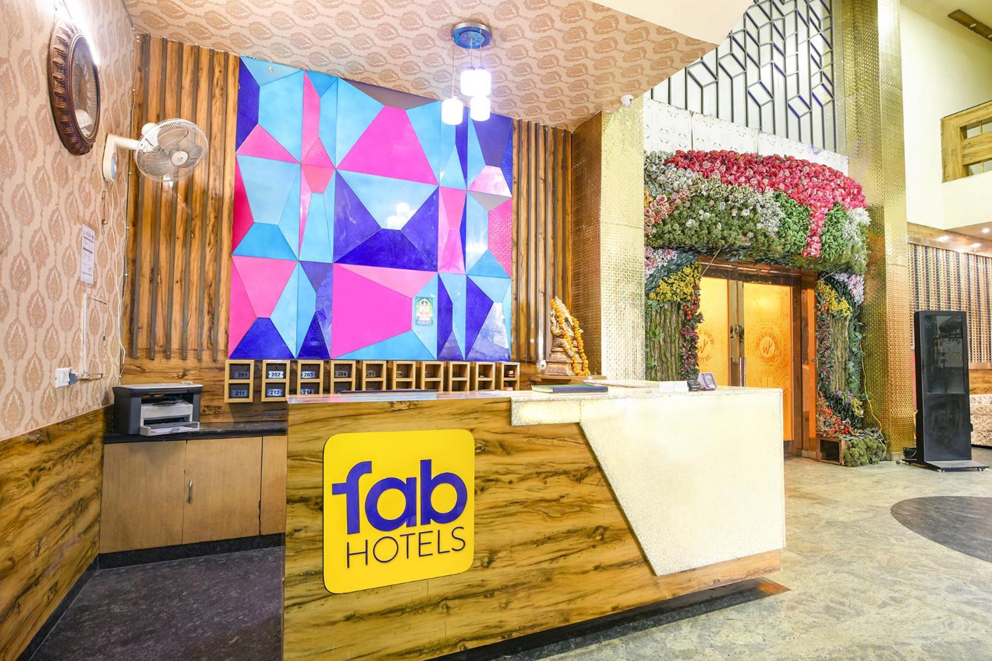 Fabhotel West View Gáziábád Kültér fotó